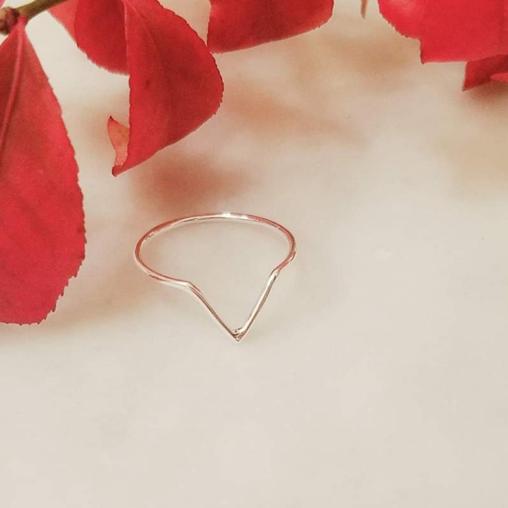 Sterling Silver V Ring